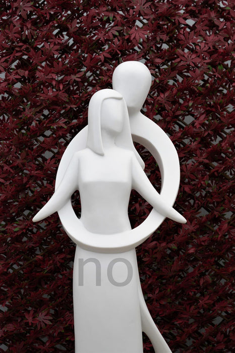 Dinova Treasured Embrace White Statue