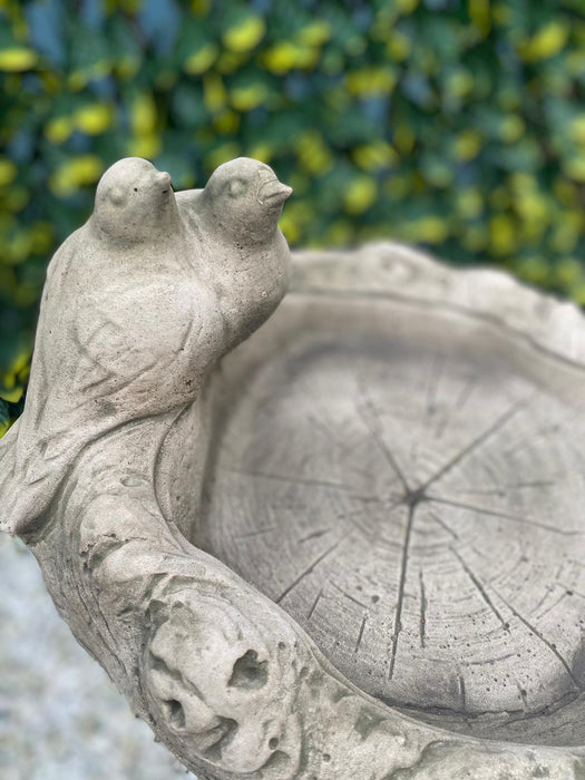 Melmar Stone Dove Pedestal Birdbath